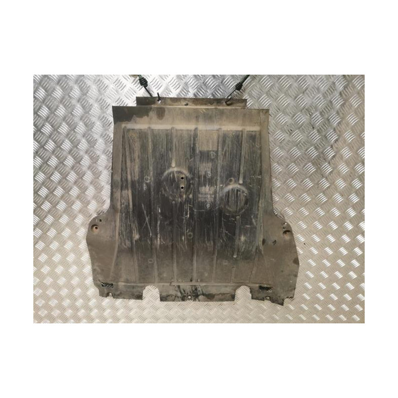 Cache sous moteur RENAULT CLIO 3 PHASE 1 d’occasion