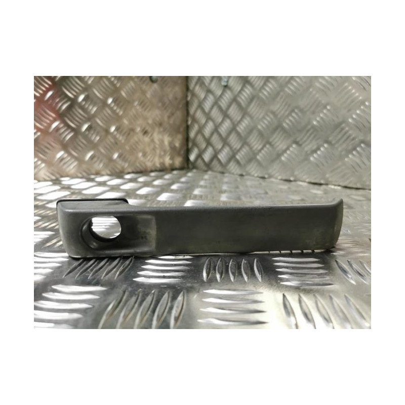 Poignee porte avant gauche RENAULT MASTER 1 PHASE 2 d’occasion