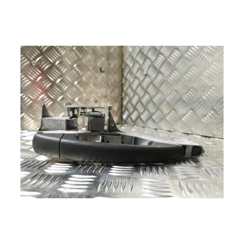 Poignee porte avant droit CITROEN BERLINGO 2 PHASE 3 d’occasion