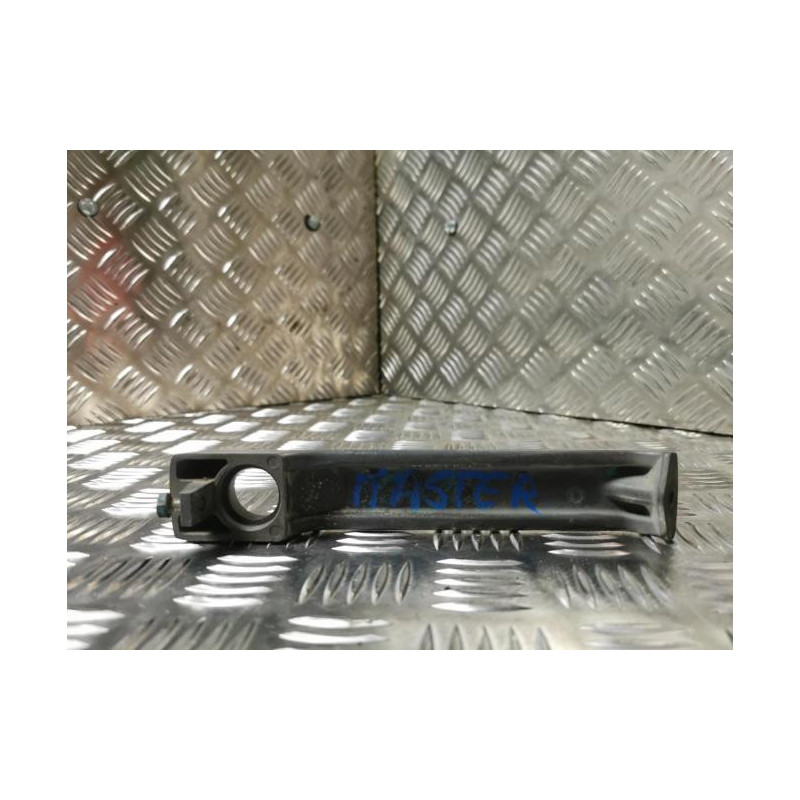 Poignee porte avant droit RENAULT MASTER 1 PHASE 2 d’occasion