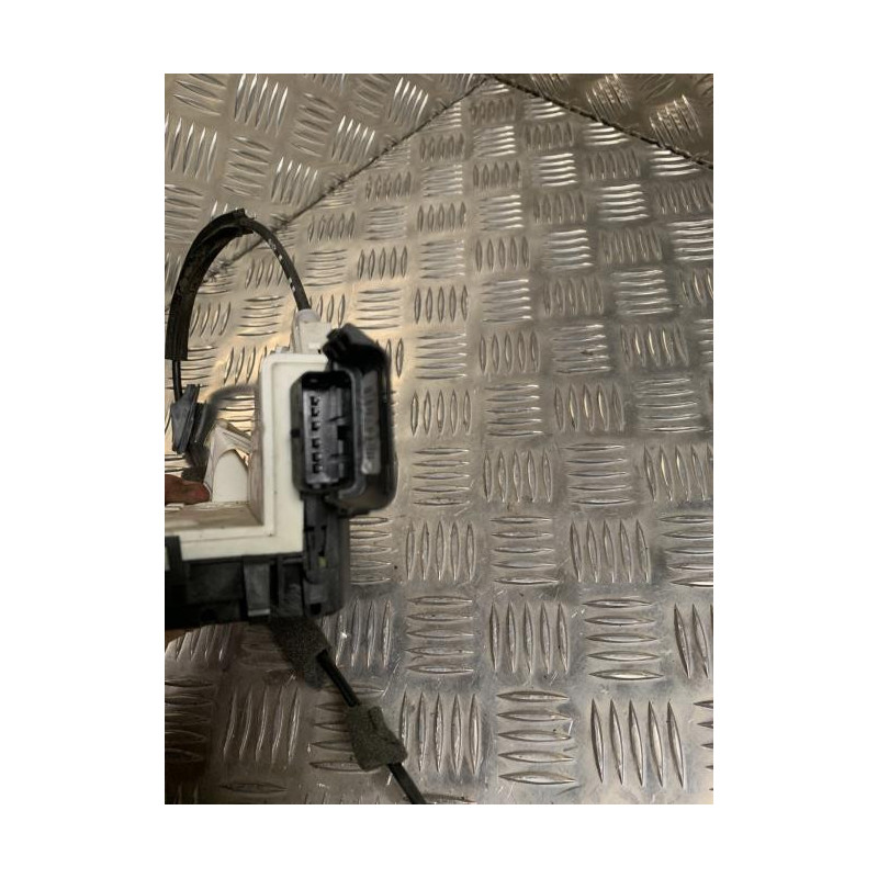 Serrure avant droit CITROEN BERLINGO 2 PHASE 3 d’occasion