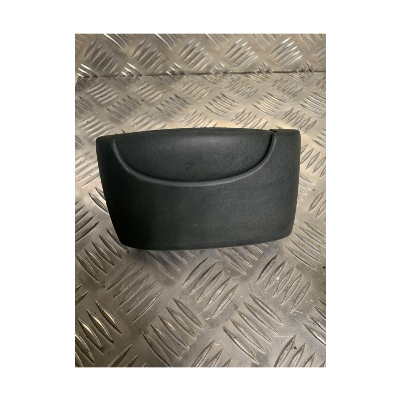 Poignee porte laterale gauche RENAULT KANGOO 1 PHASE 1 d’occasion
