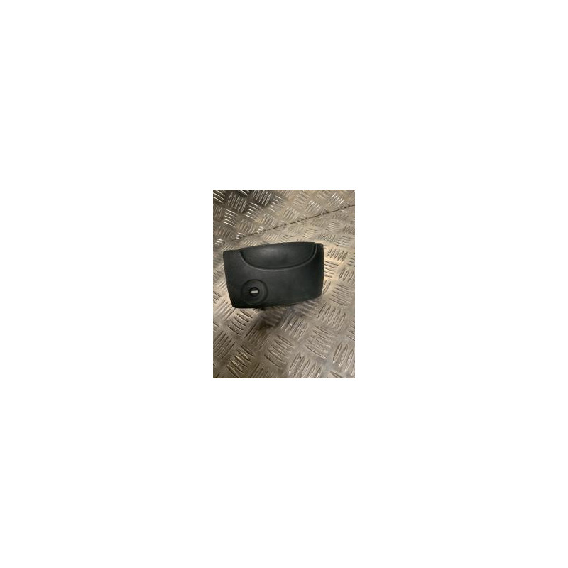 Poignee porte laterale droit RENAULT KANGOO 1 PHASE 1 d’occasion