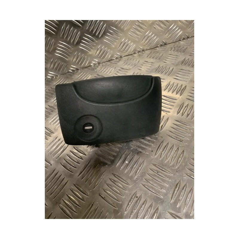 Poignee porte laterale droit RENAULT KANGOO 1 PHASE 1 d’occasion