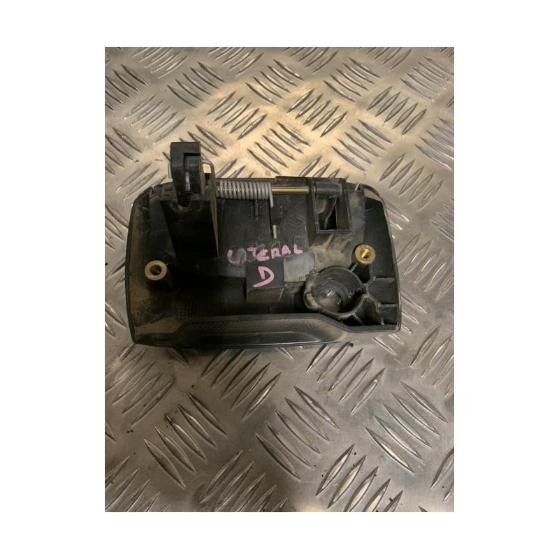 Poignee porte laterale droit RENAULT KANGOO 1 PHASE 1 d’occasion