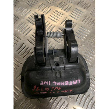 Poignee interieur porte laterale gauche RENAULT KANGOO 1 PHASE 1 d’occasion