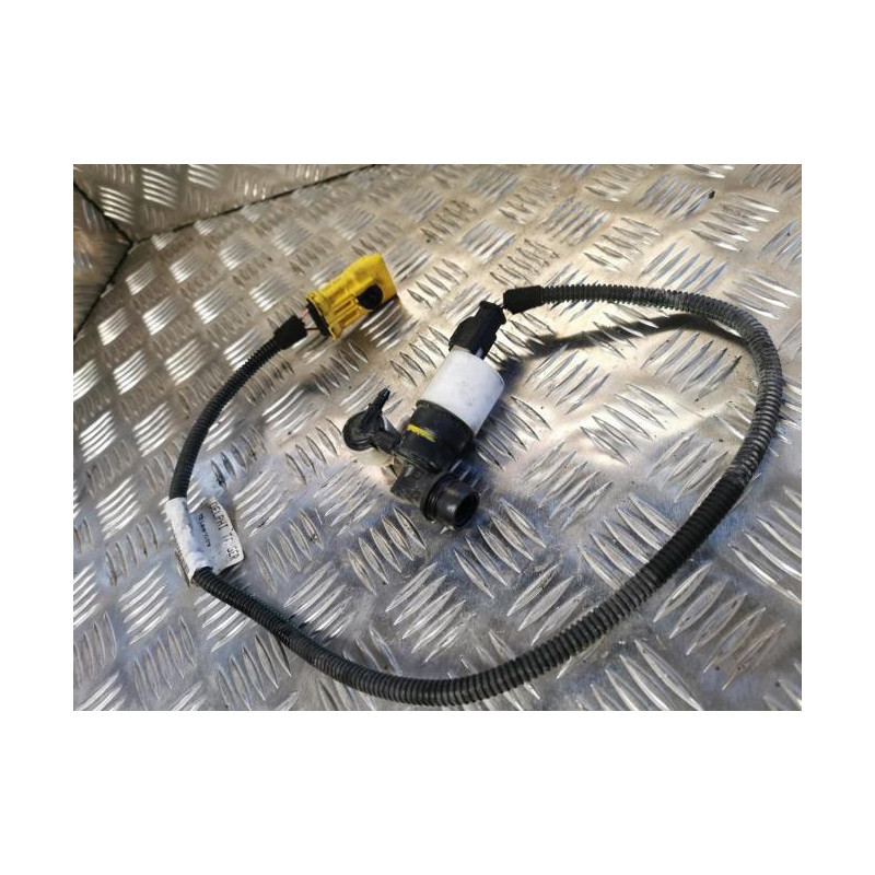 Pompe lave glace avant PEUGEOT 308 2 SW PHASE 1 BREAK d’occasion