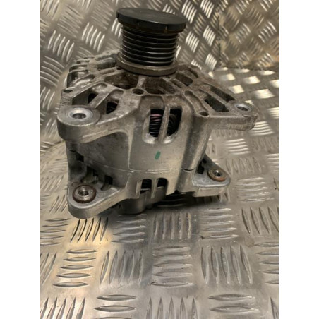 Alternateur RENAULT CLIO 4 PHASE 1 d’occasion