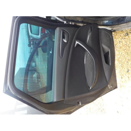 Platine feu arriere gauche CITROEN C5 2 BREAK d’occasion