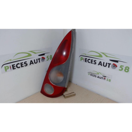 Feu arriere principal droit (feux) TOYOTA YARIS VERSO PHASE 1 d’occasion