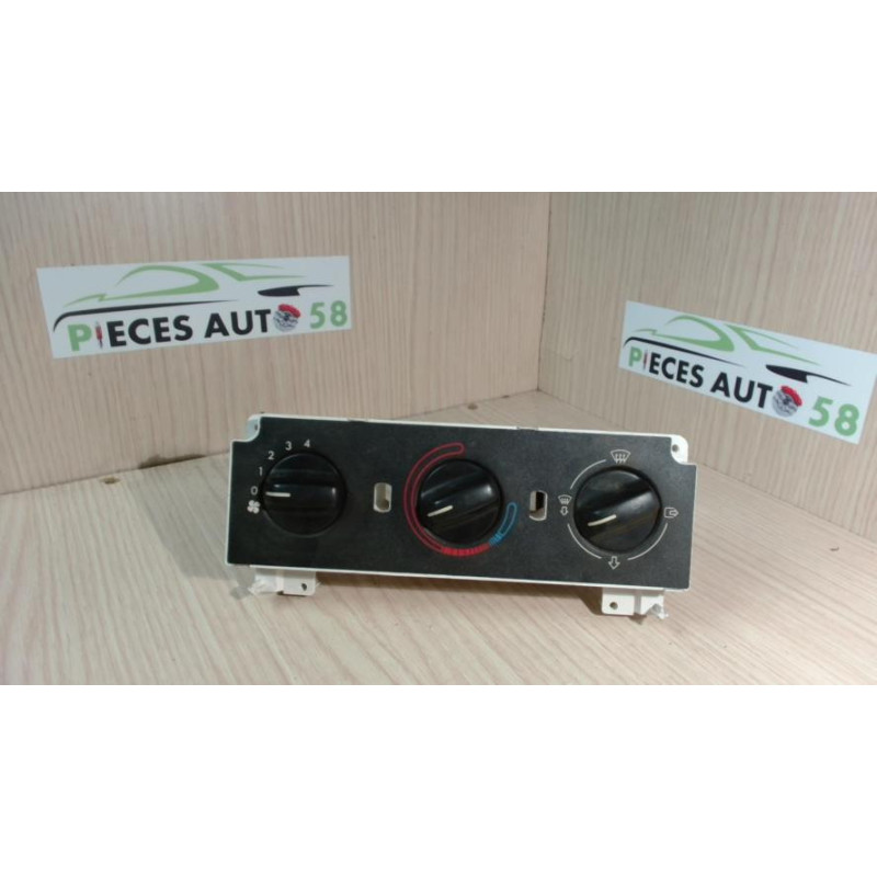 Commande chauffage PEUGEOT 1.1I 60 8V d’occasion
