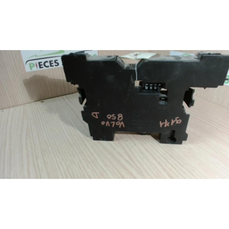 Platine feu arriere droit VOLVO 850 PHASE 2 d’occasion
