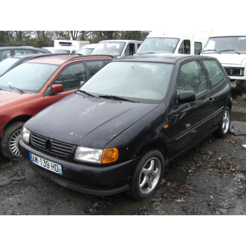 Platine feu arriere droit VOLKSWAGEN POLO 3 PHASE 1 d’occasion
