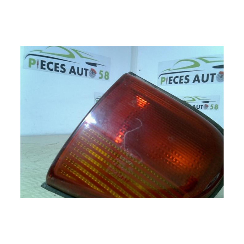 Feu arriere secondaire gauche (feux) FORD  d’occasion