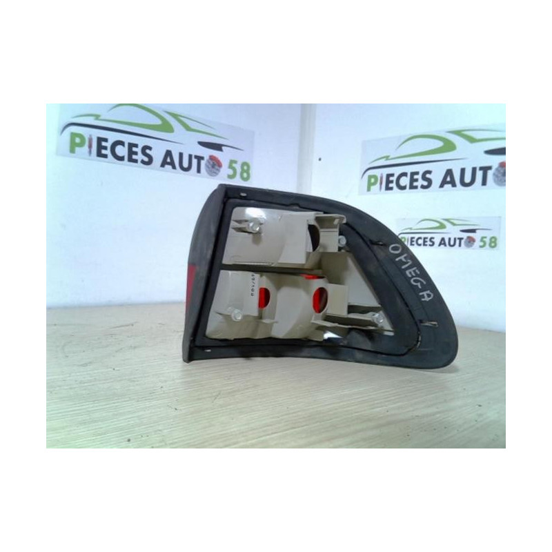 Feu arriere principal gauche (feux) OPEL 2.5 TD 130 d’occasion