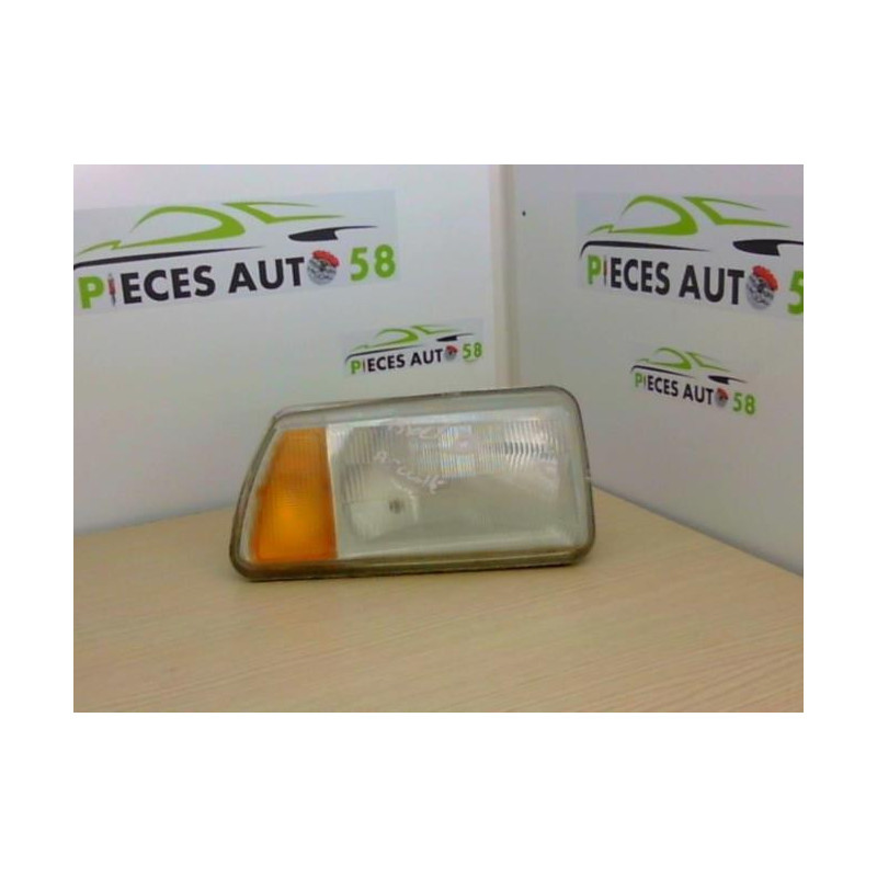 Optique avant principal droit (feux)(phare) CITROEN AXEL d’occasion