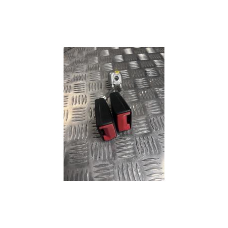 Attache ceinture arriere gauche VOLKSWAGEN  d’occasion