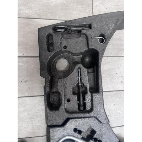 Cric (Ensemble depannage) VOLKSWAGEN  d’occasion