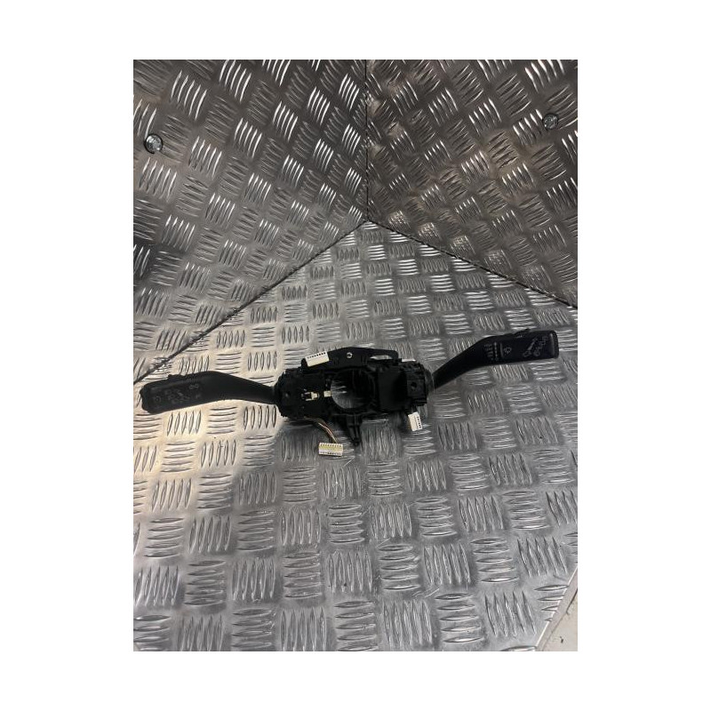 Com (Bloc Contacteur Tournant+Commodo Essuie Glace+Commodo Phare) VOLKSWAGEN  d’occasion
