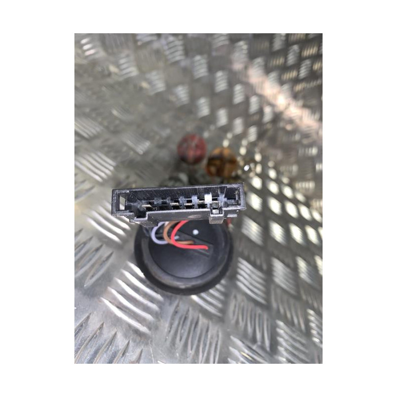 Platine feu arriere gauche SKODA FABIA 2 PHASE 1 BREAK d’occasion