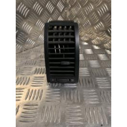 Aerateur tableau de bord avant droit VOLKSWAGEN POLO 4 PHASE 1 d’occasion