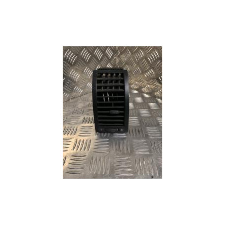 Aerateur tableau de bord avant droit VOLKSWAGEN POLO 4 PHASE 1 d’occasion