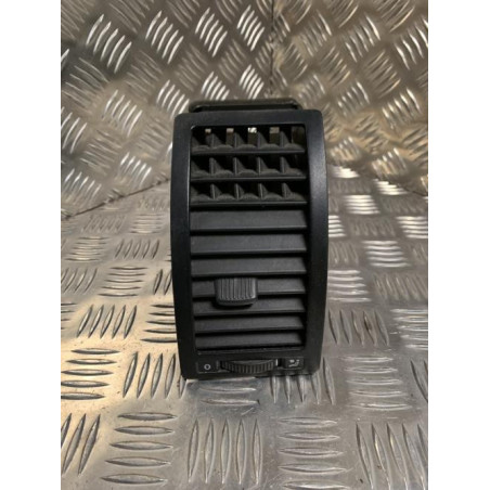 Aerateur tableau de bord avant gauche VOLKSWAGEN POLO 4 PHASE 1 d’occasion