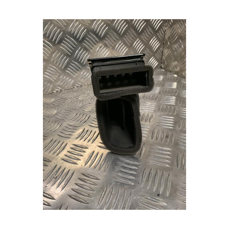 Aerateur tableau de bord avant gauche VOLKSWAGEN POLO 4 PHASE 1 d’occasion