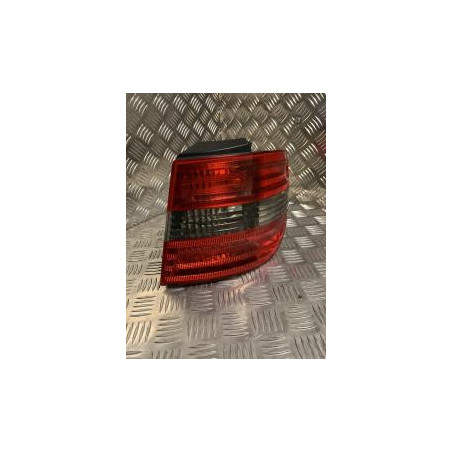 Feu arriere principal droit (feux) MERCEDES CLASSE B 245 PHASE 2 d’occasion