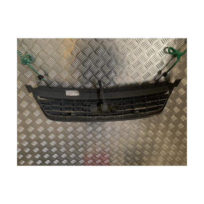 Calandre FORD C-MAX 1 PHASE 2 d’occasion