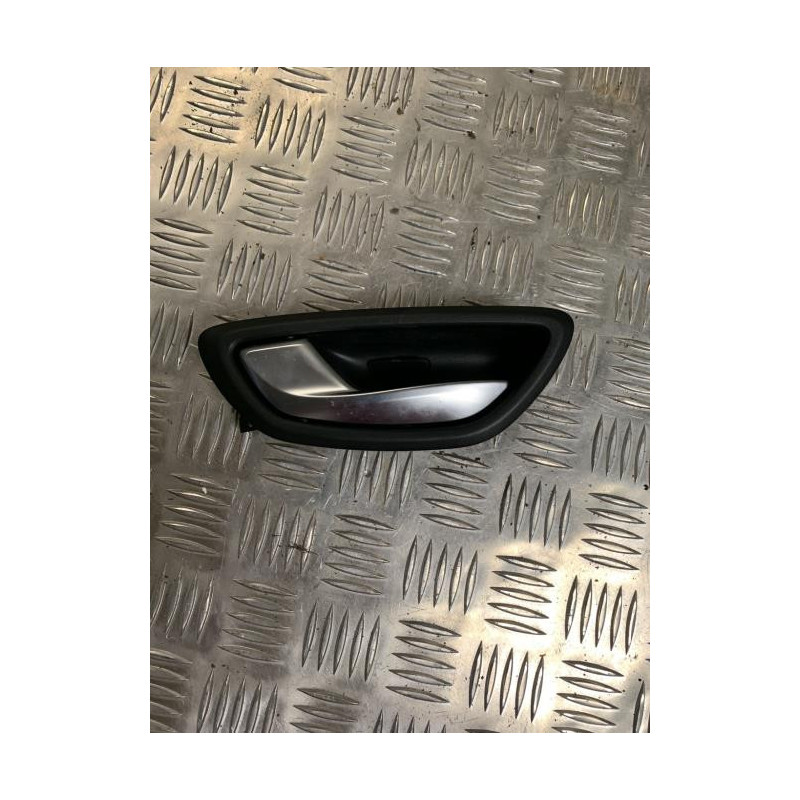 Poignee interieur avant gauche RENAULT MEGANE 4 PHASE 1 d’occasion