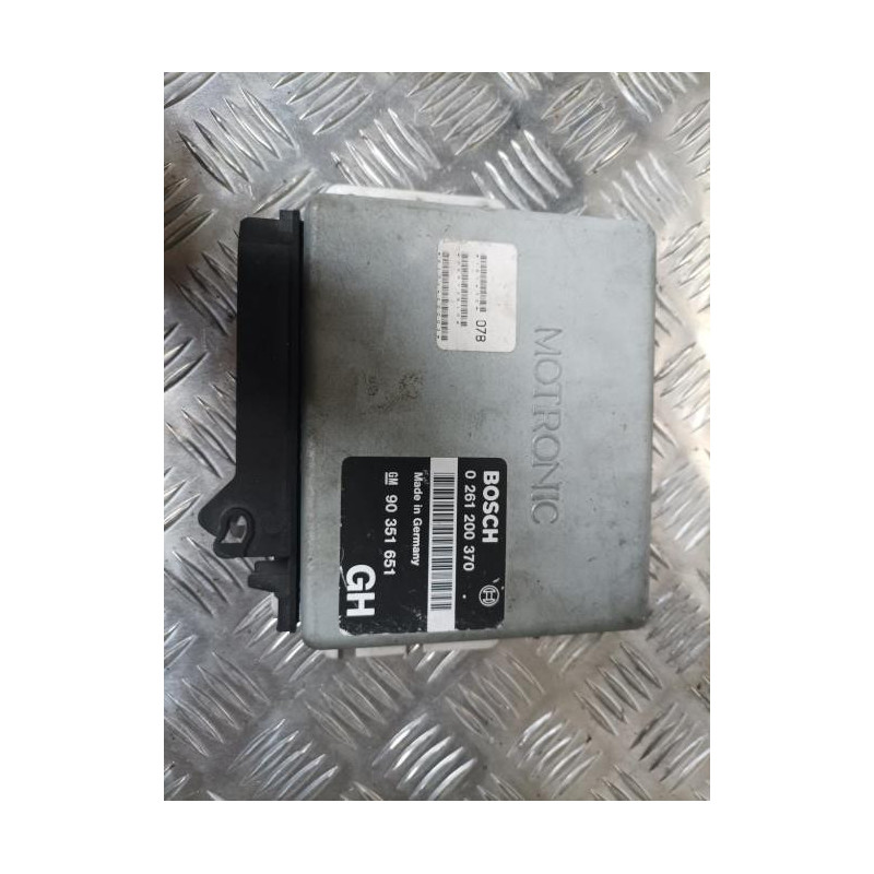Calculateur moteur OPEL OMEGA B PHASE 1 d’occasion