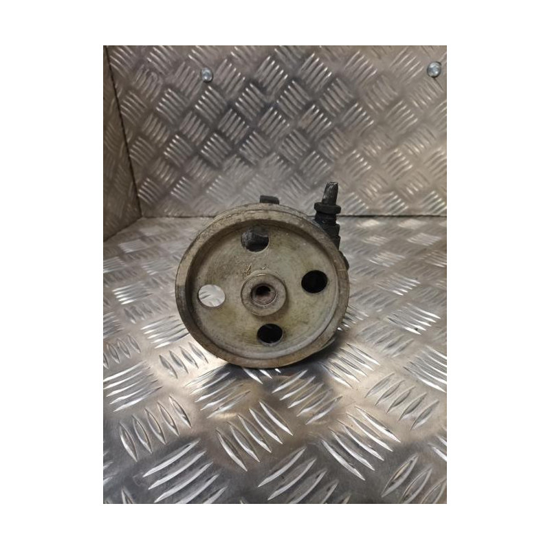 Pompe de direction PEUGEOT 106 PHASE 1 d’occasion