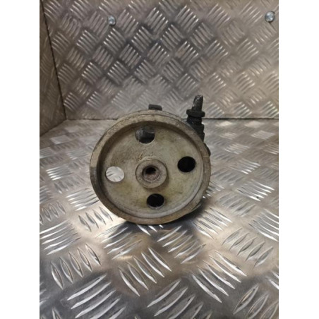 Pompe de direction PEUGEOT 106 PHASE 1 d’occasion
