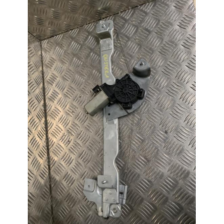 Moteur leve vitre avant droit DACIA  d’occasion