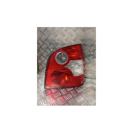 Feu arriere principal droit (feux) VOLKSWAGEN POLO 4 PHASE 1 d’occasion
