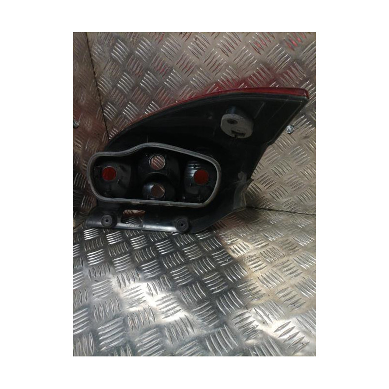Feu arriere principal droit (feux) RENAULT LAGUNA 2 PHASE 2 BREAK d’occasion