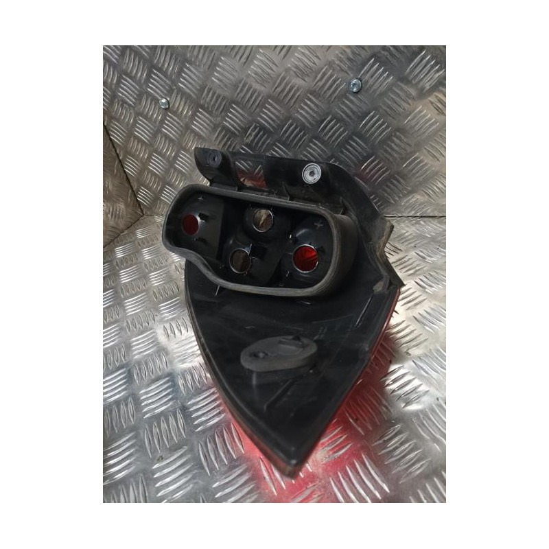 Feu arriere principal gauche (feux) RENAULT LAGUNA 2 PHASE 2 BREAK d’occasion