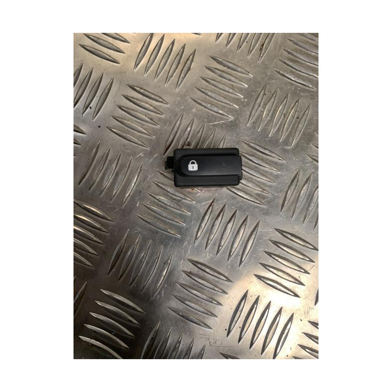 Commande de fermeture centralisee RENAULT CLIO 2 CAMPUS PHASE 1 d’occasion