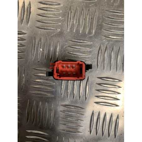 Commande de fermeture centralisee RENAULT CLIO 2 CAMPUS PHASE 1 d’occasion