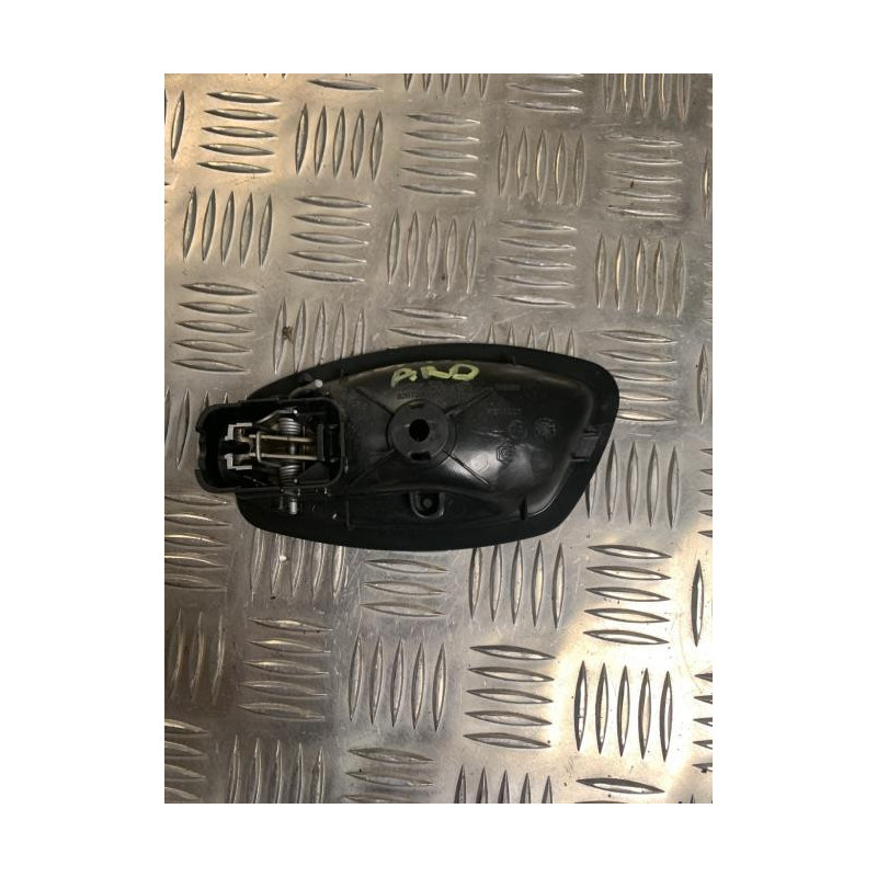 Poignee interieur arriere droit RENAULT SCENIC 3 PHASE 1 d’occasion