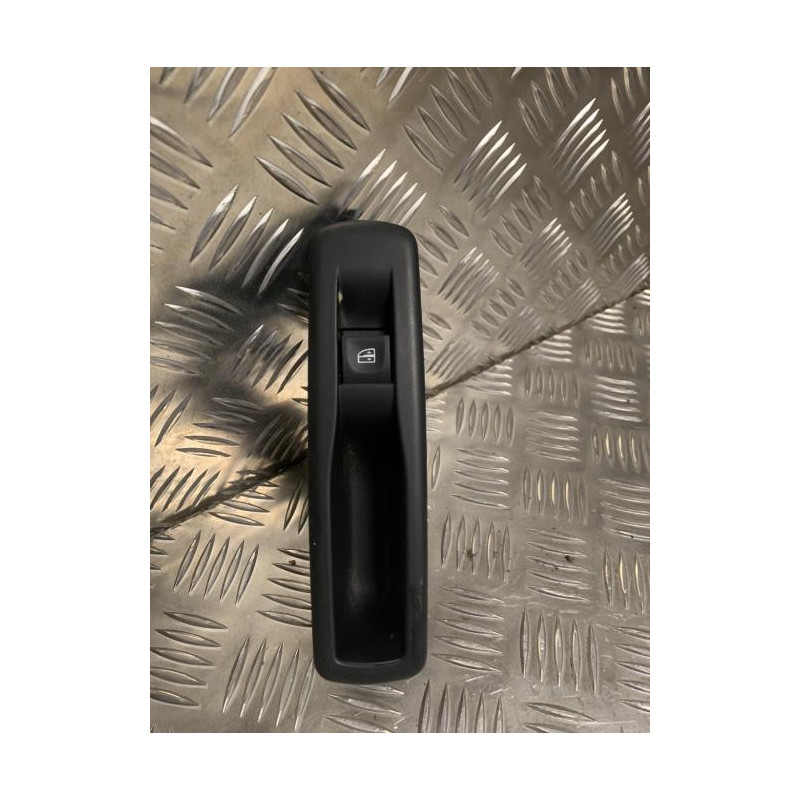 Interrupteur de leve vitre arriere gauche RENAULT SCENIC 3 PHASE 1 d’occasion