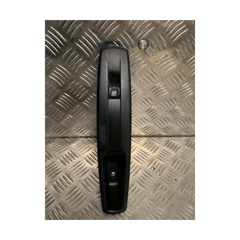Interrupteur de leve vitre avant droit RENAULT SCENIC 3 PHASE 1 d’occasion
