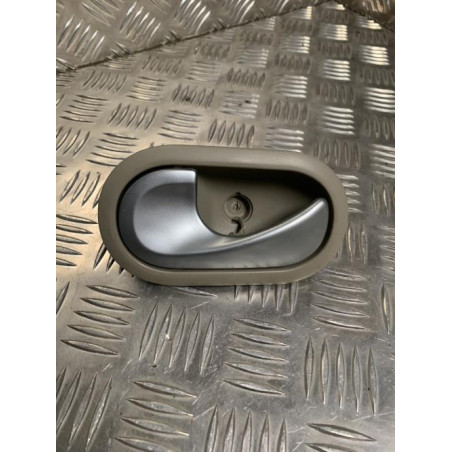 Poignee interieur avant gauche RENAULT MODUS PHASE 2 d’occasion