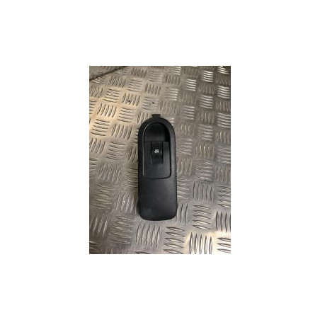 Interrupteur de leve vitre avant droit RENAULT SCENIC 2 PHASE 1 d’occasion