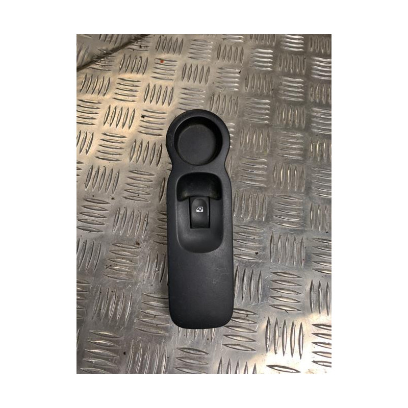 Interrupteur de leve vitre avant droit RENAULT GRAND MODUS PHASE 2 d’occasion