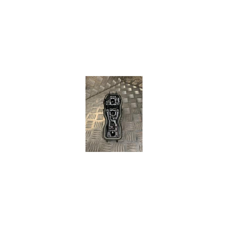 Platine feu arriere droit RENAULT SCENIC 2 PHASE 2 d’occasion