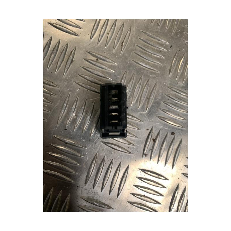 Commande anti brouillard arriere RENAULT CLIO 1 PHASE 1 d’occasion