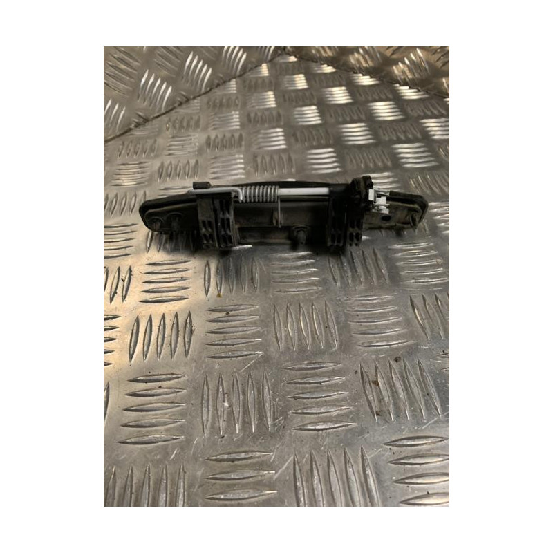 Poignee porte arriere droit DACIA DUSTER 1 PHASE 1 d’occasion