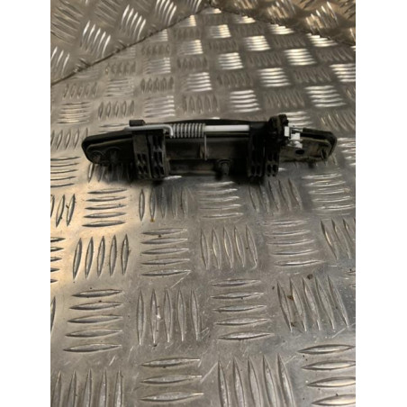 Poignee porte arriere droit DACIA DUSTER 1 PHASE 1 d’occasion